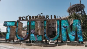 Lee más sobre el artículo Tulum Letreros